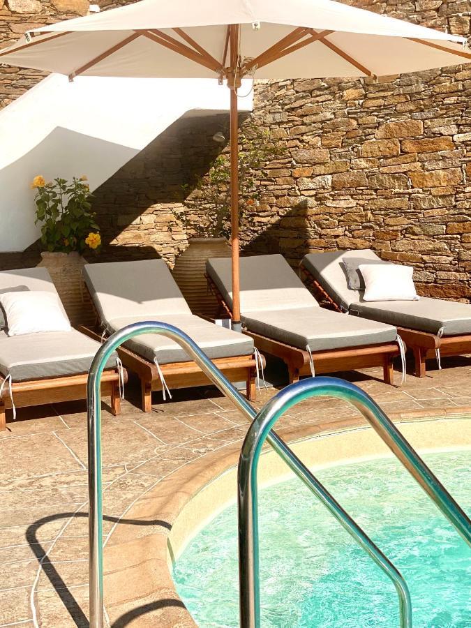 Niriedes Hotel Platis Gialos  Buitenkant foto
