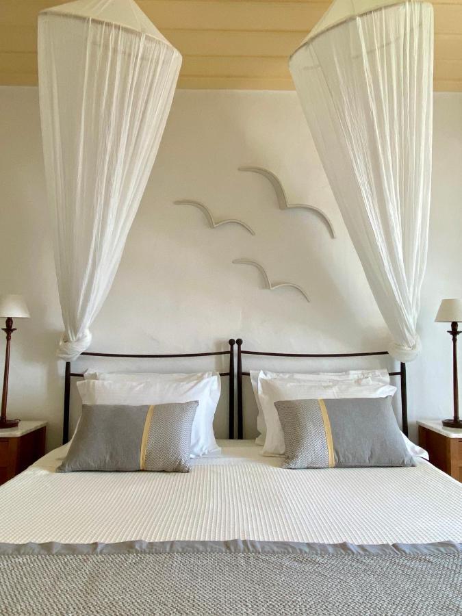 Niriedes Hotel Platis Gialos  Buitenkant foto