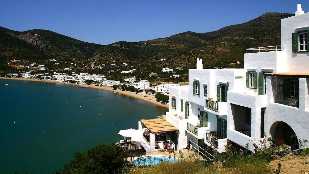 Niriedes Hotel Platis Gialos  Buitenkant foto