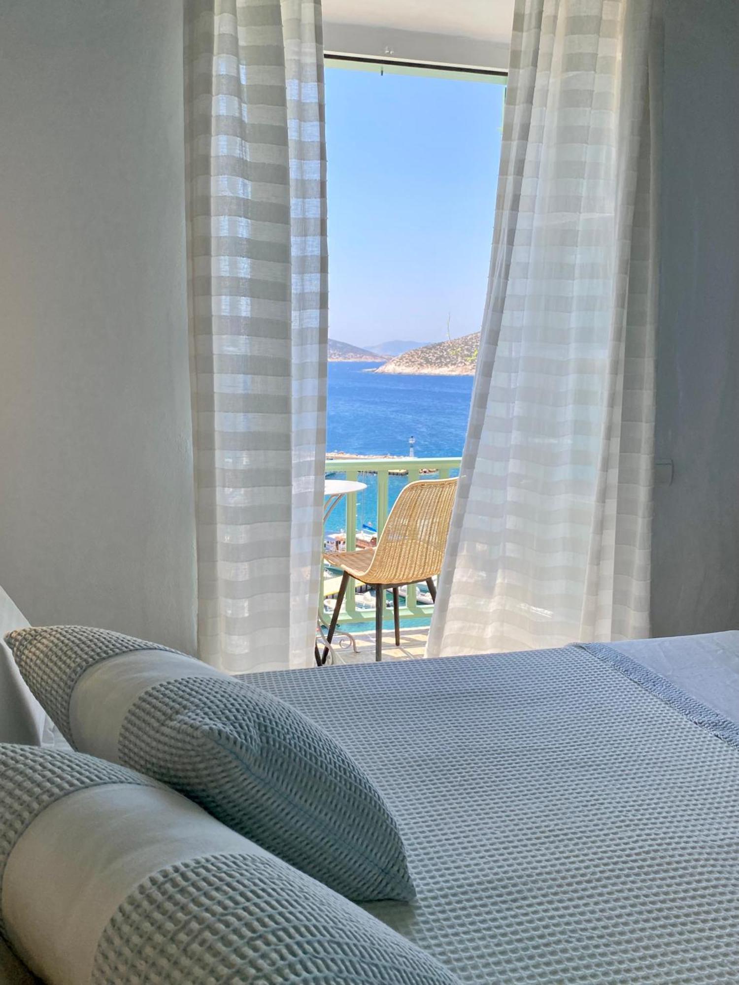 Niriedes Hotel Platis Gialos  Buitenkant foto